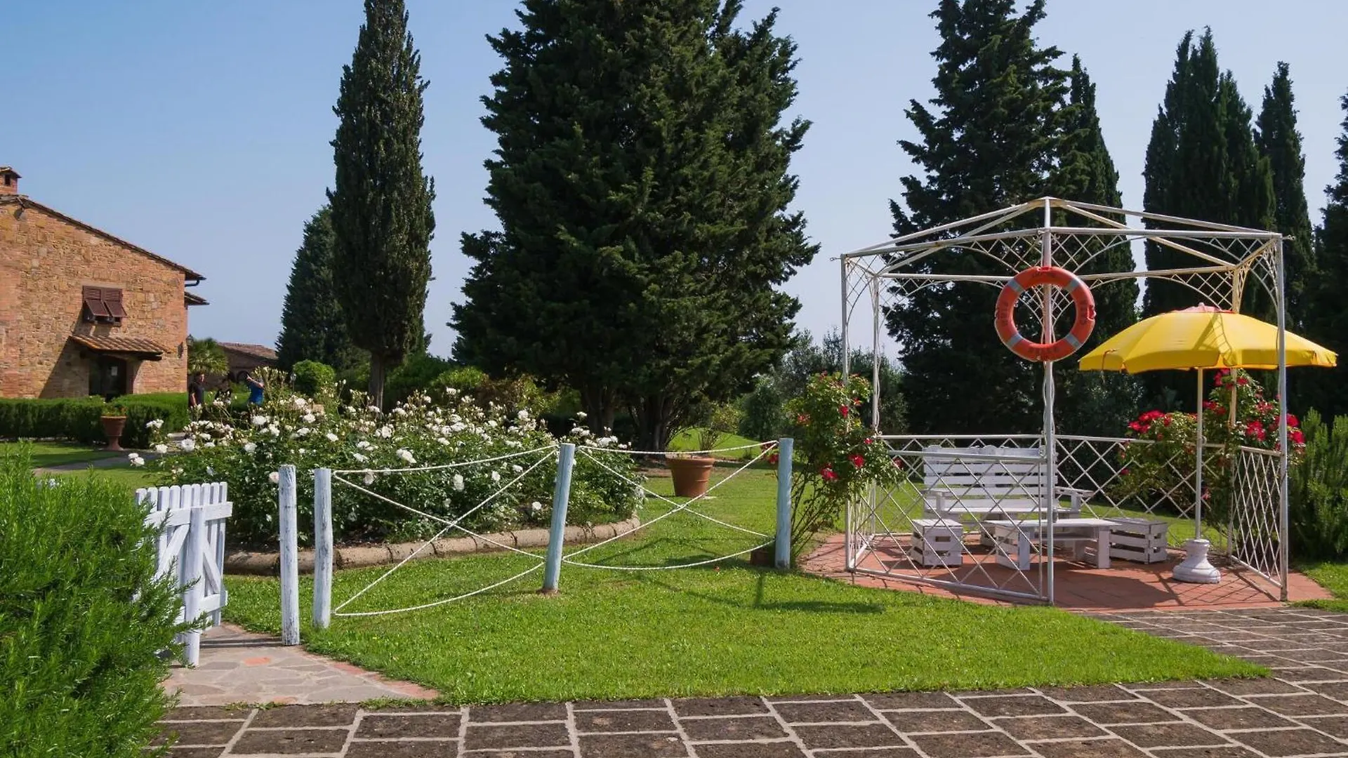 Typical Tuscan Apartment With Garden And Pool Montaione