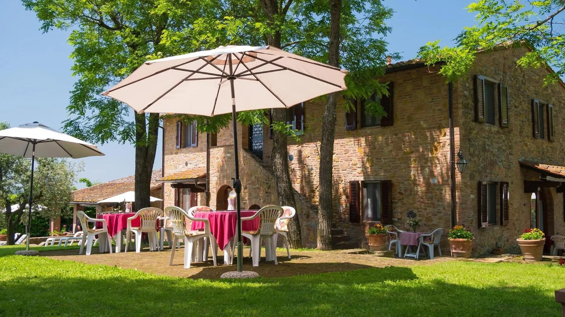Typical Tuscan Apartment With Garden And Pool Montaione 0*,