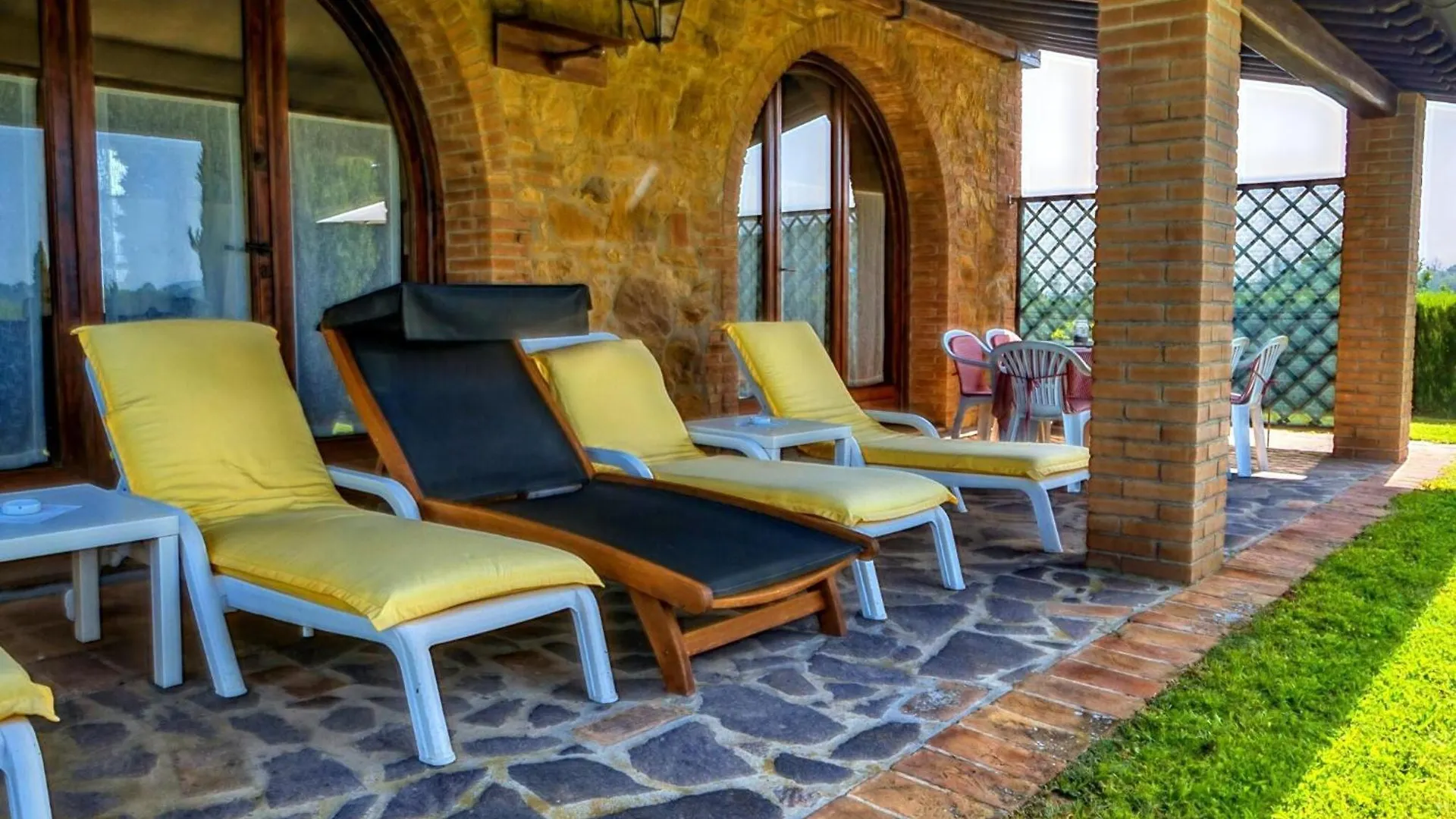 Typical Tuscan Apartment With Garden And Pool Montaione